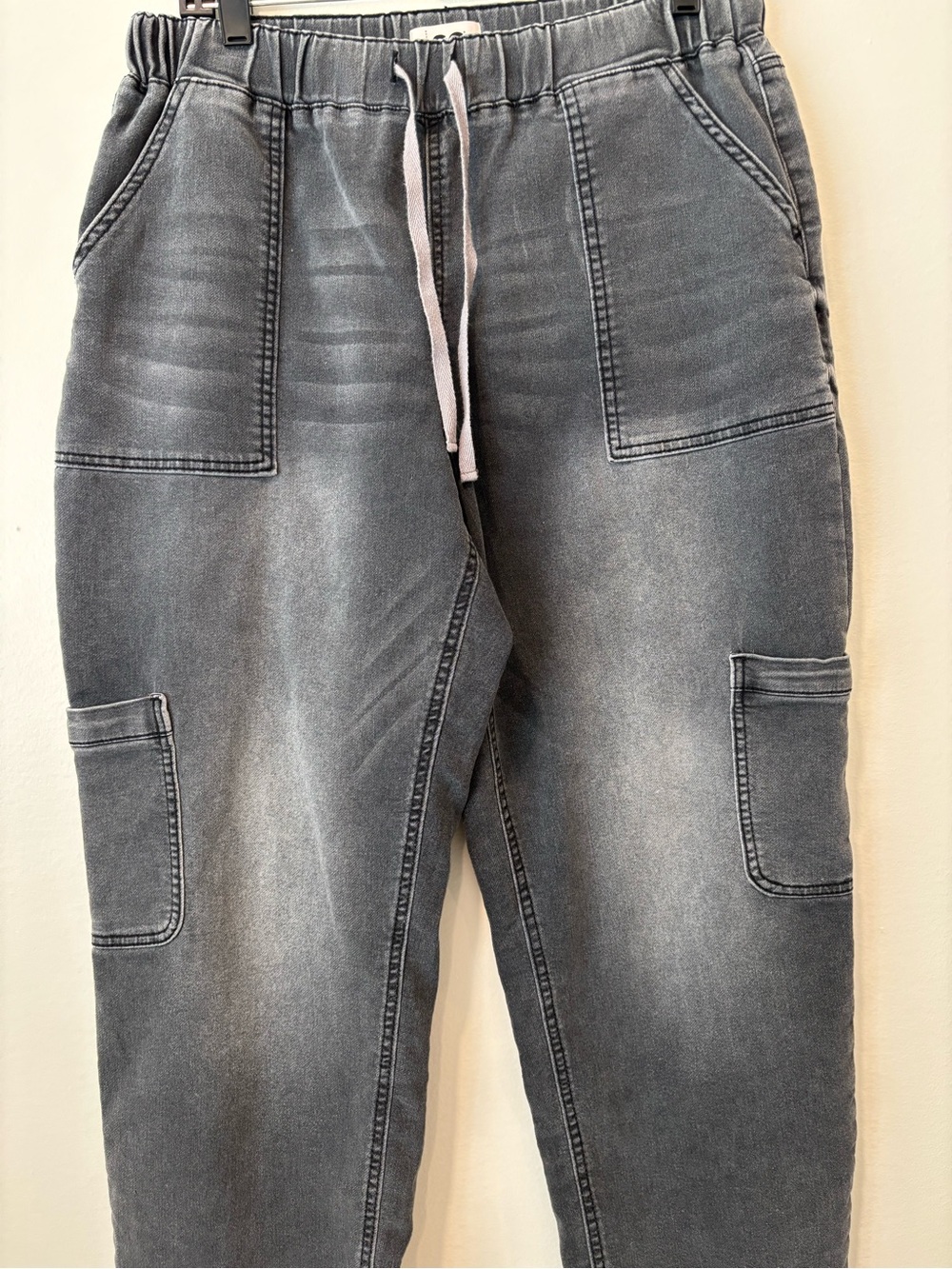 So size Large Jeans - Picture 2 of 5